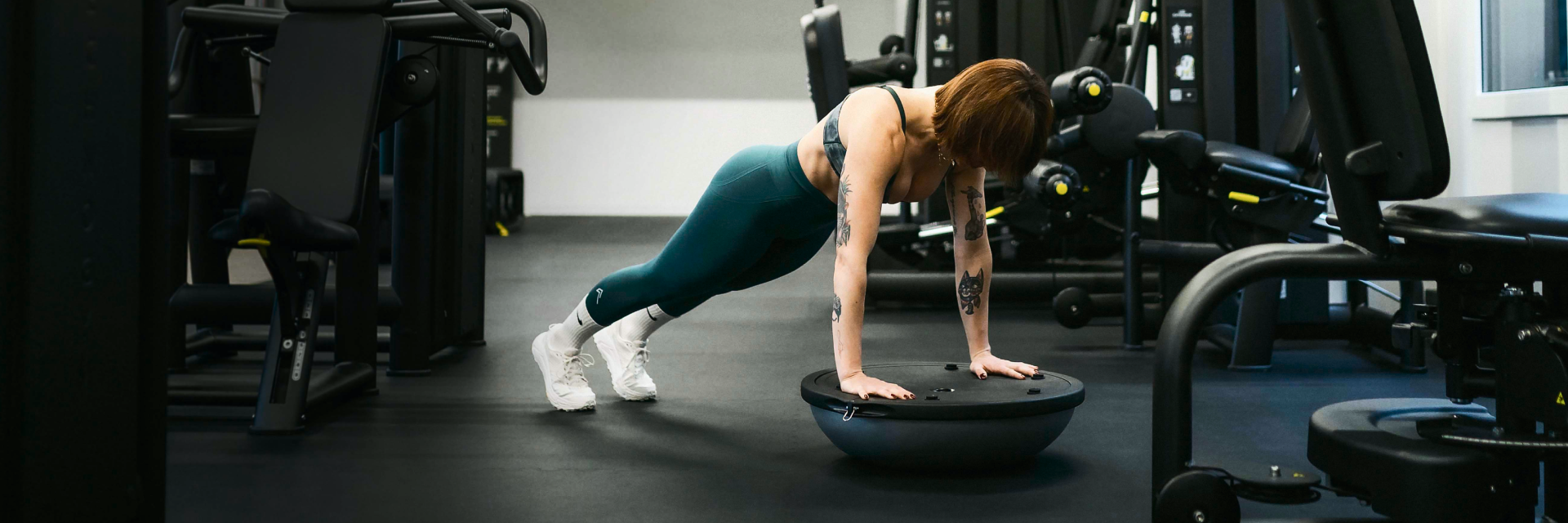 Программа тренировок для набора мышечной  массы в зале для девушек